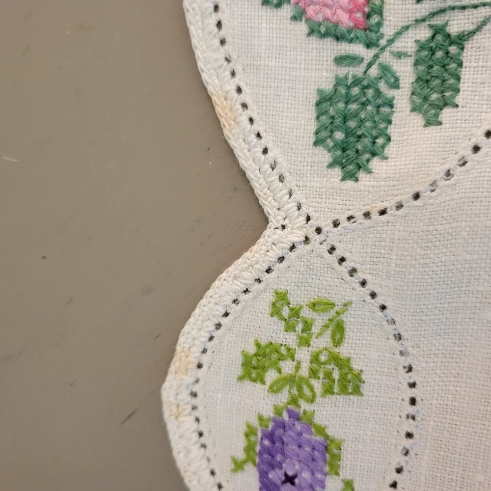 Vintage Linen Floral Cross stitch Luncheon Placemats And Napkins 3 Sets